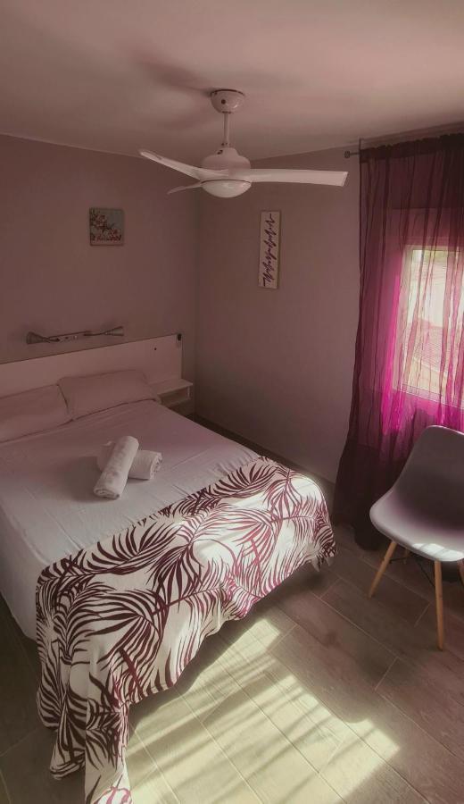 Hostal La Cabana Salou Bagian luar foto