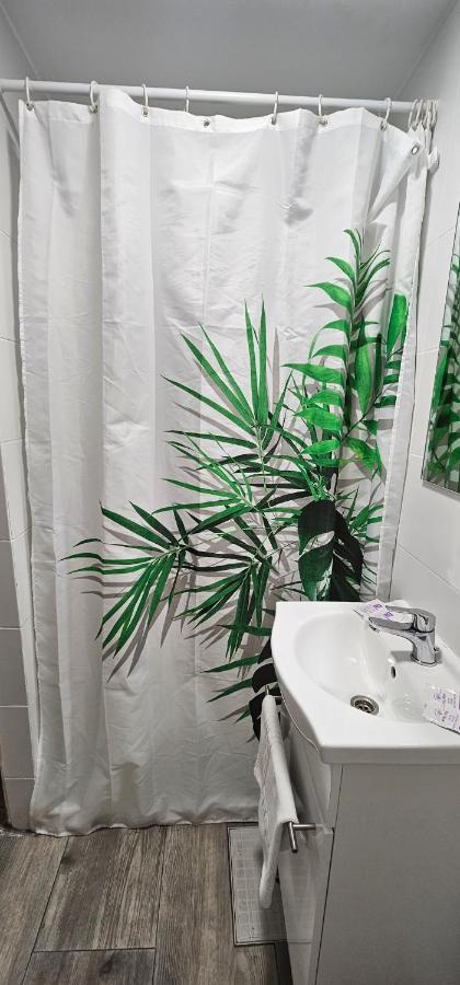 Hostal La Cabana Salou Bagian luar foto
