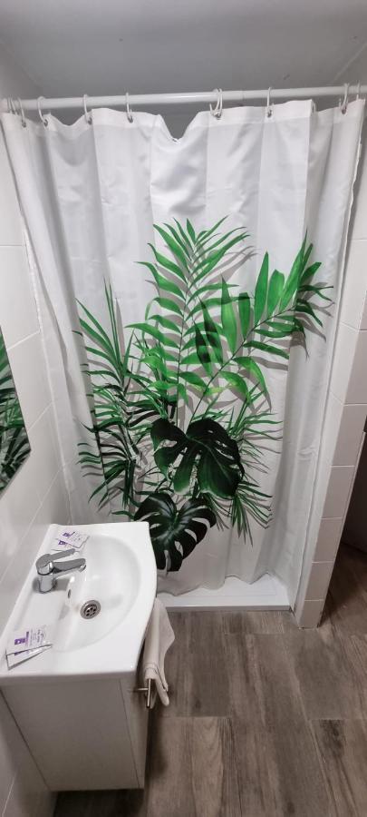Hostal La Cabana Salou Bagian luar foto