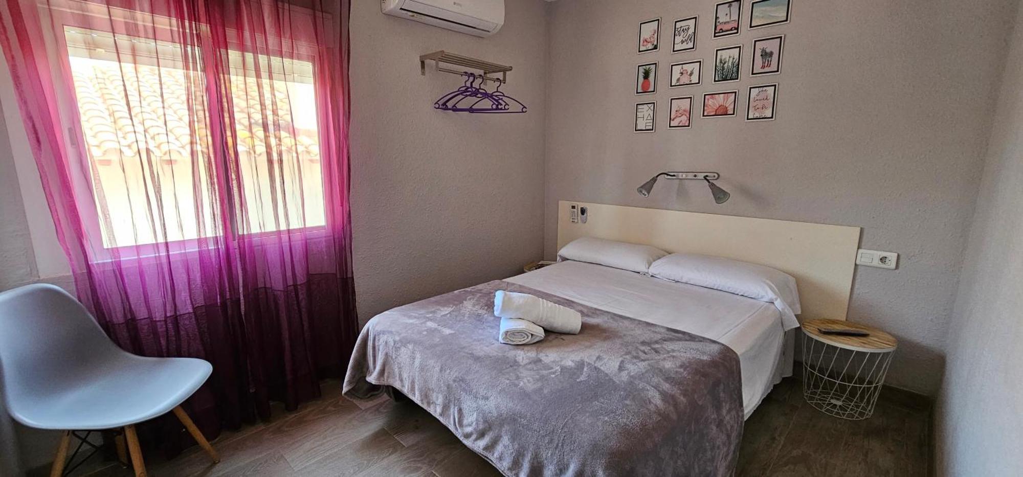 Hostal La Cabana Salou Bagian luar foto